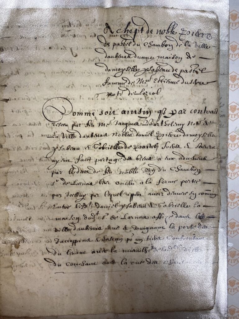 Classeur contenant huit actes authentiques, Ancien Régime ou période révolution…