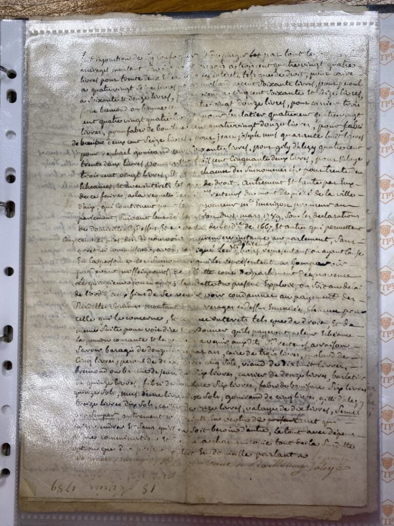 Classeur contenant huit actes authentiques, Ancien Régime ou période révolution…
