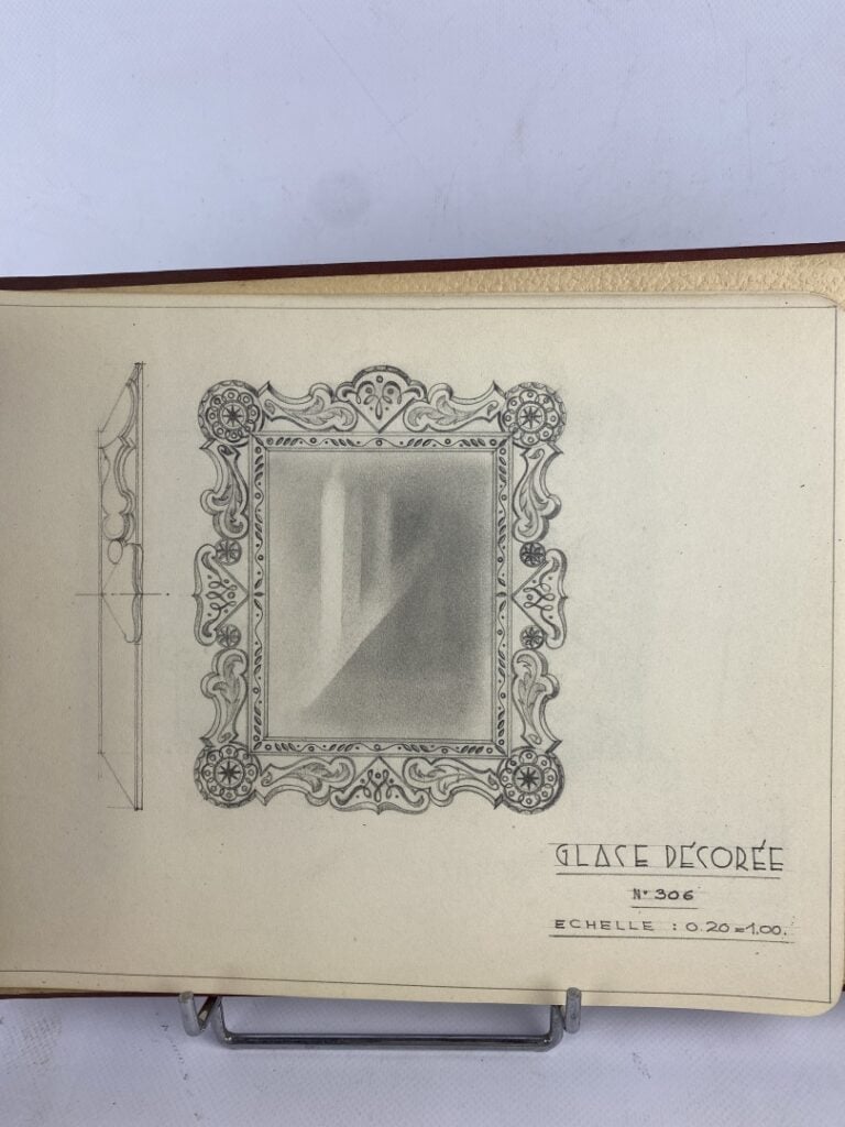 Claude CIOR, décorateur - Ensemble de projets de cadres photo, face-à-main, cof…