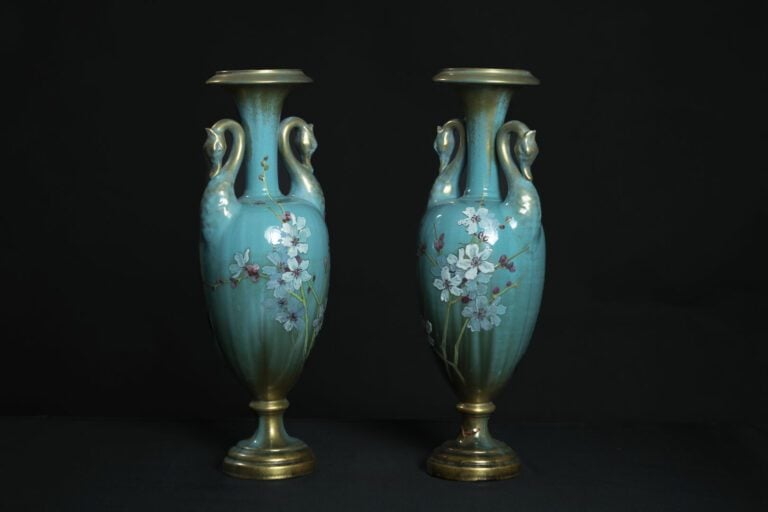 Clément MASSIER (1844-1917) - à VALLAURIS - Paire de vases dit Médicis en céram…