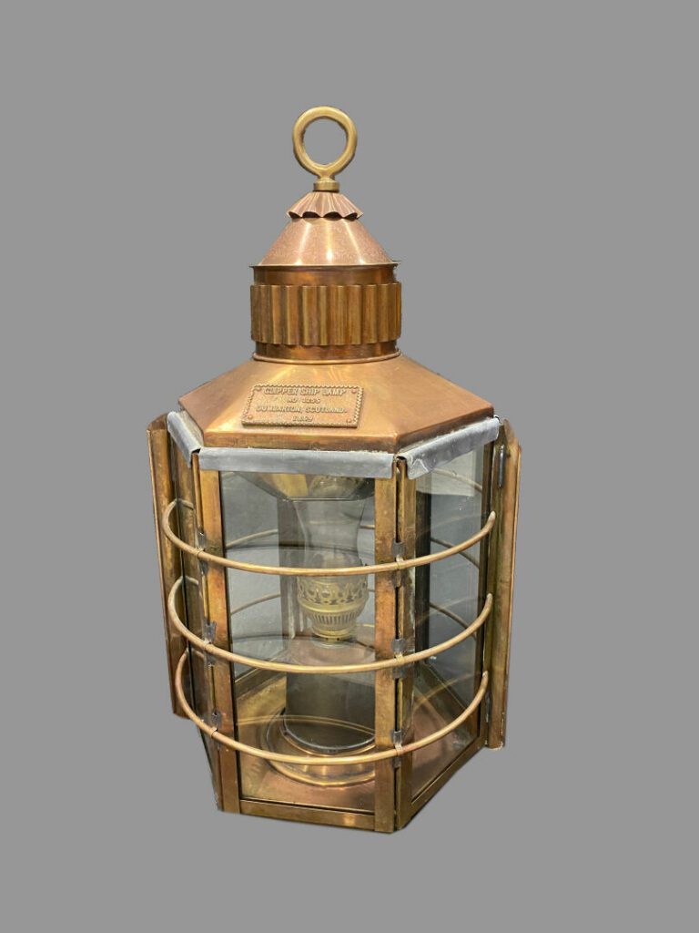 CLIPPER SHIP LAMP - Lanterne de bord à pans coupés en cuivre et verre, plaque m…