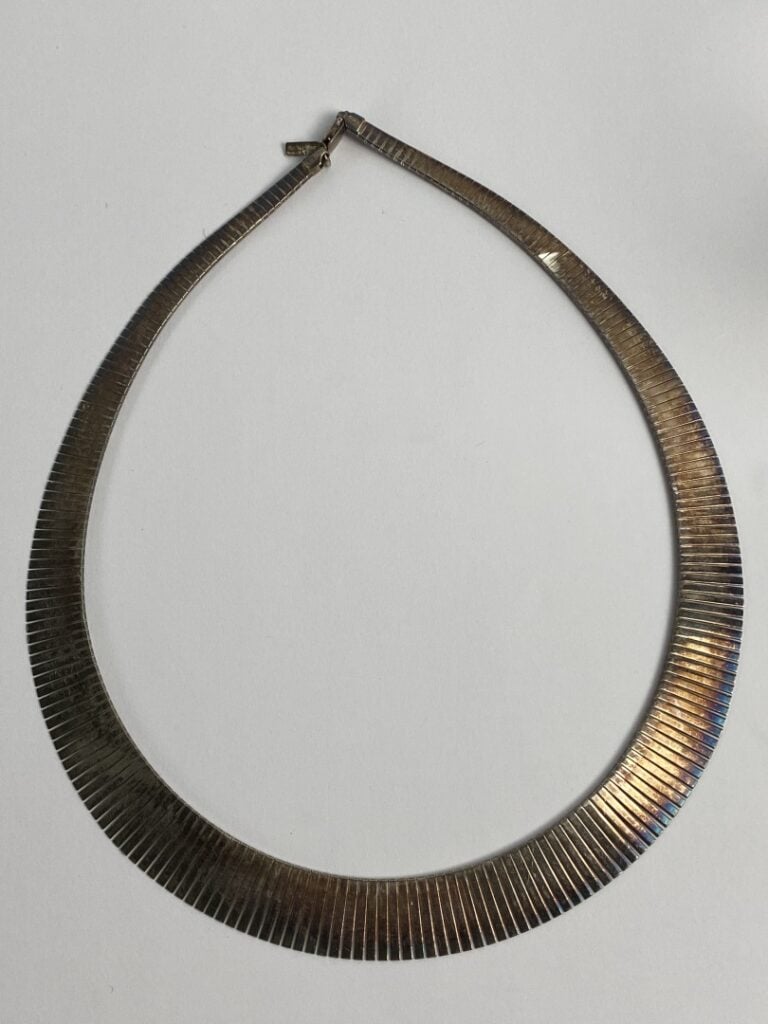 Collier collerette en argent (925) - Poids : 34.8 g - L : 42 cm