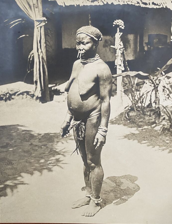 CONGO - CAMEROUN, "Mission Moll 1905-1907 Congo - Cameroun". Album d'environ 28…