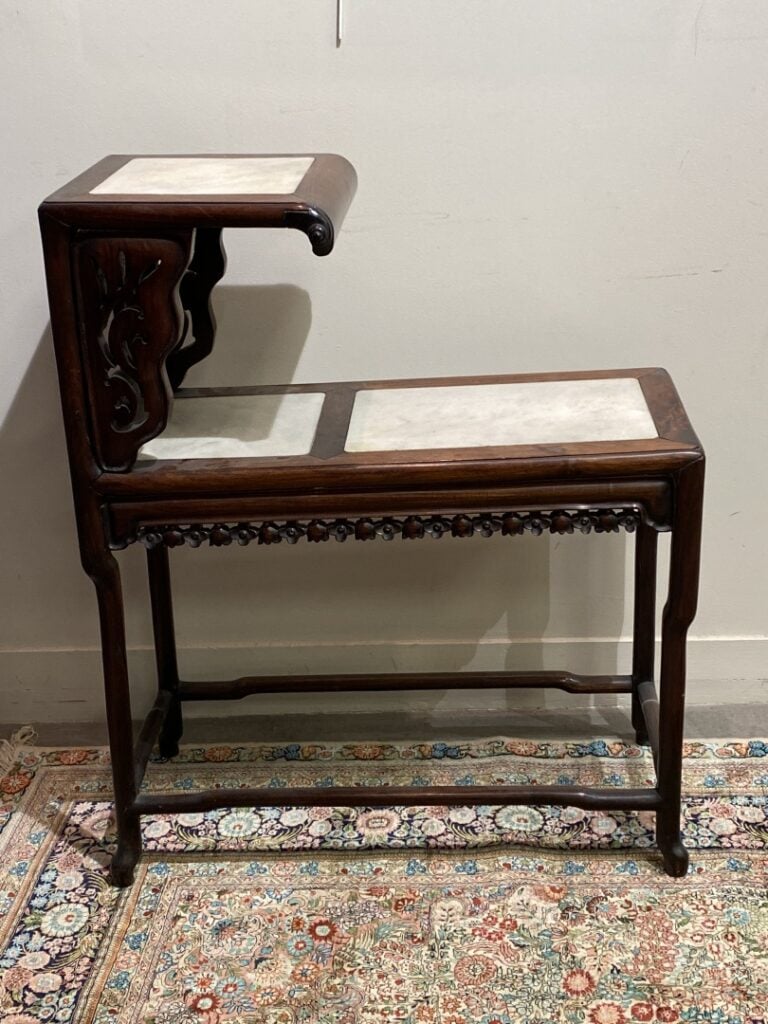 Console en bois sculpté et plateau de marbre - Chine ou Vietnam - Console à deu…