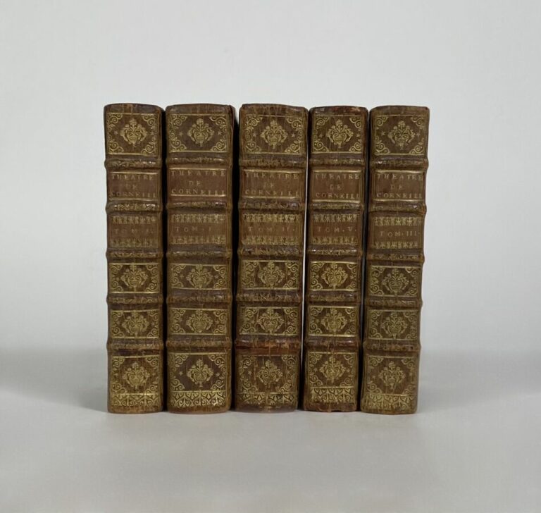 Corneille, P. Théâtre - P., Besoigne, 1692. - 5 vols in-12 plein veau.