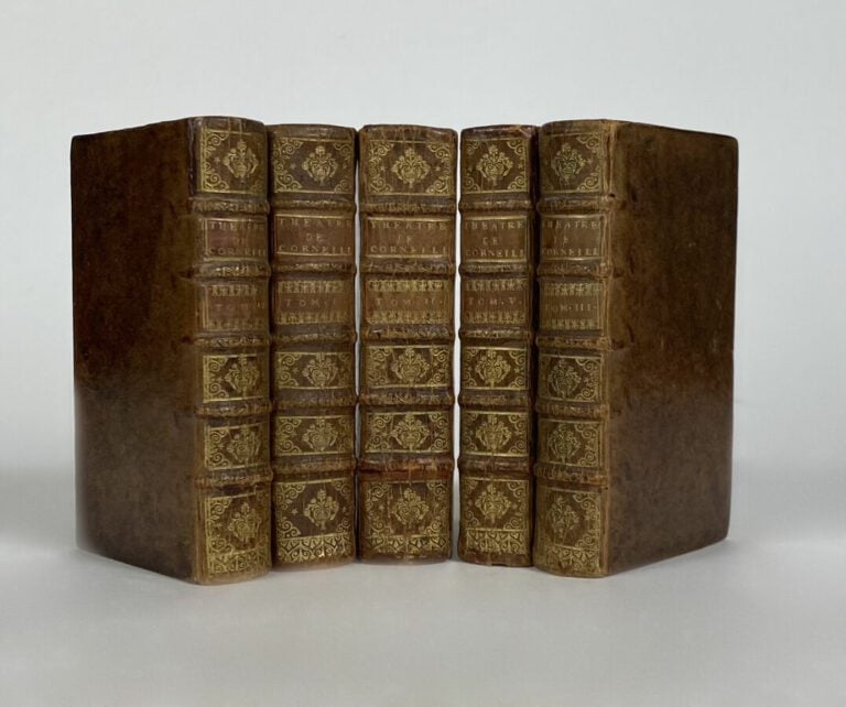 Corneille, P. Théâtre - P., Besoigne, 1692. - 5 vols in-12 plein veau.