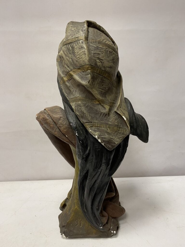 Dans le goût de GOLDSCHEIDER. - Adinda - Epreuve en plâtre polychrome, identifi…