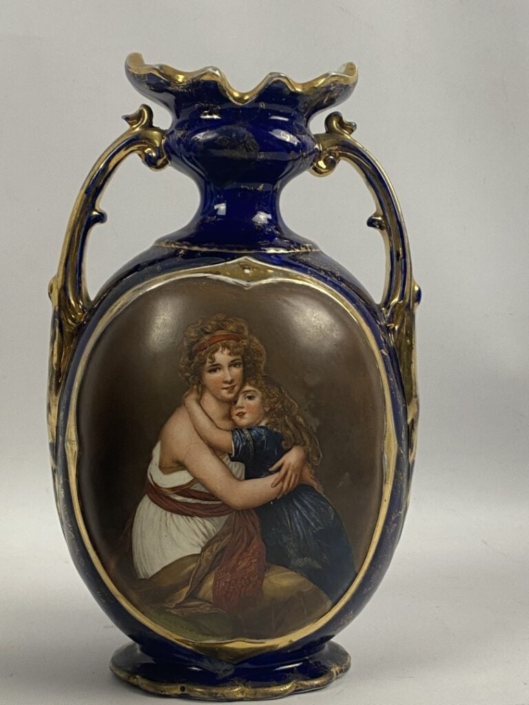 Dans le goût de SEVRES - Paire de vases en porcelaine de forme gourde à col pol…