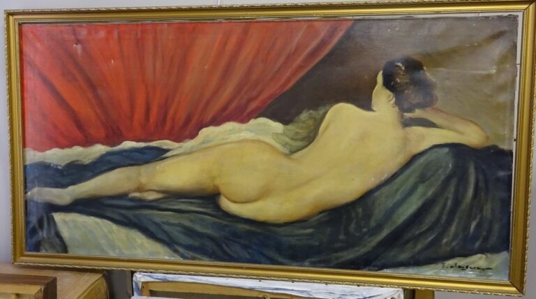D'après Diego VELASQUEZ. - Femme nue allongée - Huile sur toile, signée en bas…