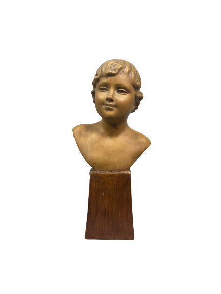 D'après Ugo CIPRIANI (1887-1960) - Buste de jeune garçon en terre cuite, signé…