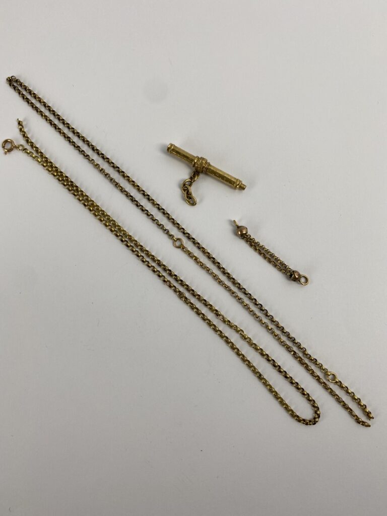 Débris de chaîne de montre en or jaune (750) - Poids brut total : 13.3 g