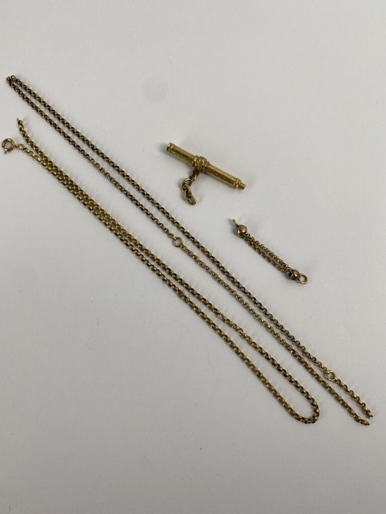 Débris de chaîne de montre en or jaune (750) - Poids brut total : 13.3 g