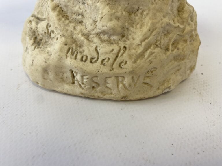 DELPERIER - Sujet en plâtre "Niçois" - (éclats, manques) - - AJOUT LOT 258