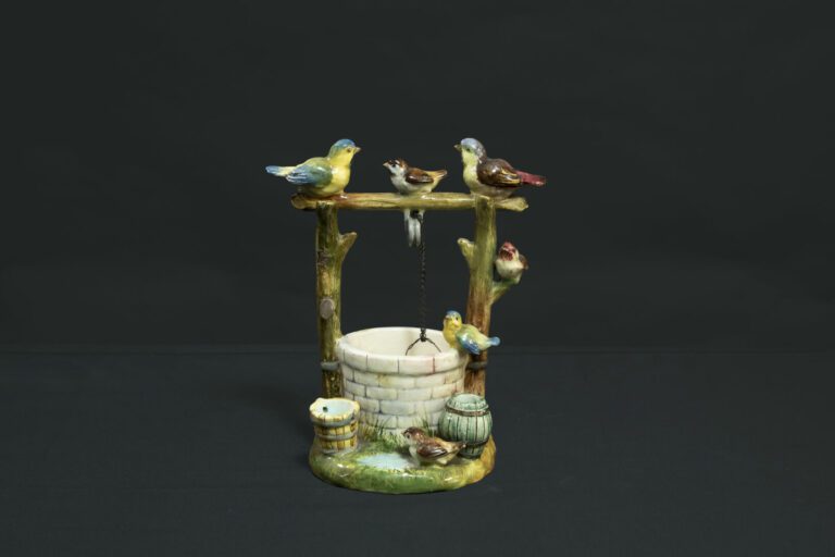 Delphin MASSIER (1836-1907) - à VALLAURIS - Le puits aux oiseaux - Sculpture en…