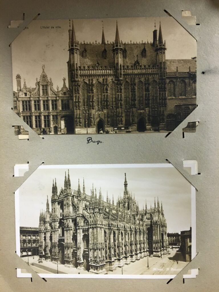 Deux albums de photos et cartes postales, France, régionalisme, Suisse, Anglete…