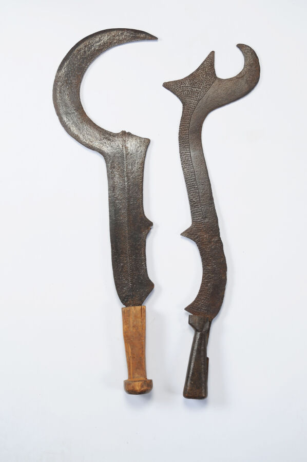 Deux sabres Mongo,56 cm chaque