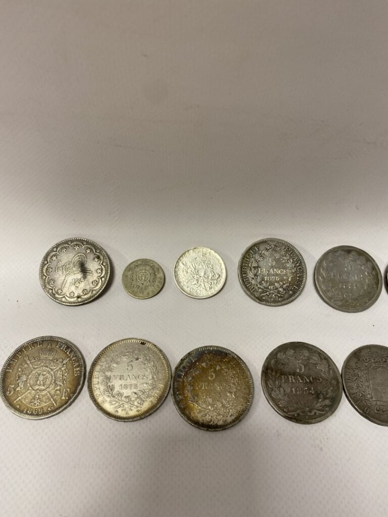 Dix pièces de cinq francs argent Second Empire, une pièce de cinq francs Louis-…