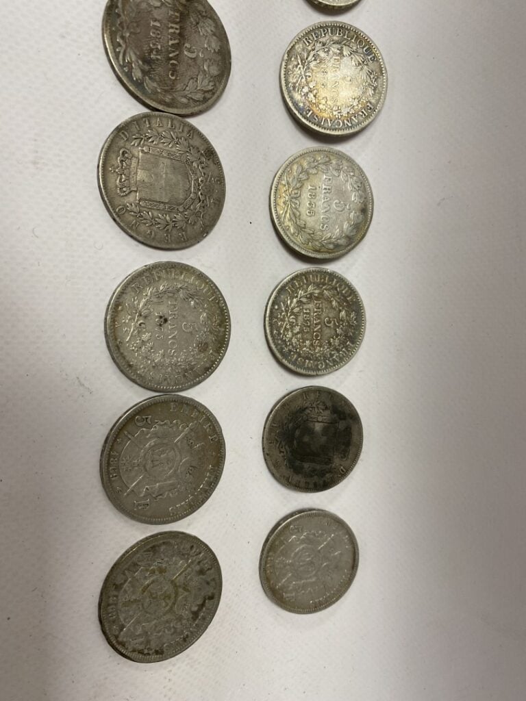 Dix pièces de cinq francs argent Second Empire, une pièce de cinq francs Louis-…