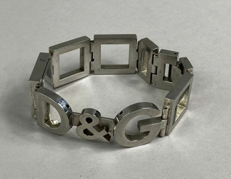 DOLCE & GABBANA - Montre bracelet de dame en acier, boîtier carré, cadran à fon…