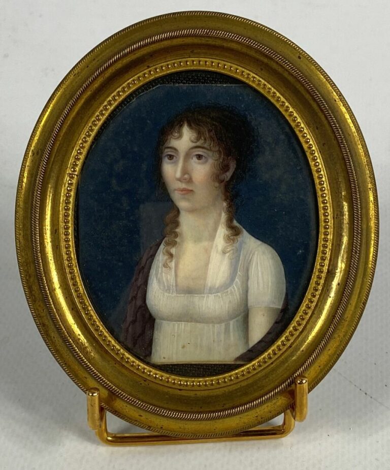 Ecole française du premier tiers du XIXe siècle - Portrait de femme à la robe b…
