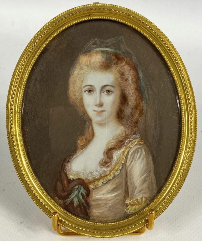 Ecole française du XIXe siècle - Portrait de femme à la robe rose - Miniature o…