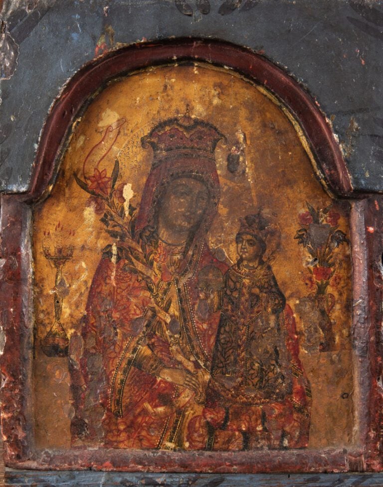 Ecole grecque du XVIIème ou XVIIIème siècle. - Mère de Dieu - Tempera sur bois.…