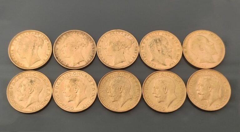 Ensemble de 5 pièces de 20 Francs Or comprenant : - - 1 pièce de 20 Francs or t…