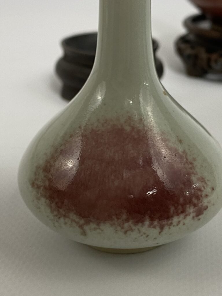 ENSEMBLE DE DEUX (2) VASES MINIATURES EN CERAMIQUE, LANGYAO(?) - Chine, Moderne…