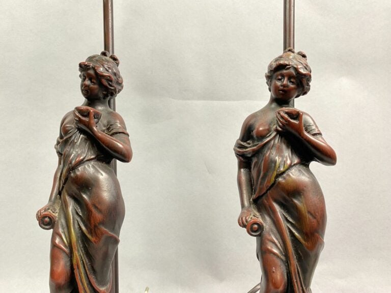 Ensemble de lampes à sujet en régule patiné, certaines polychromes