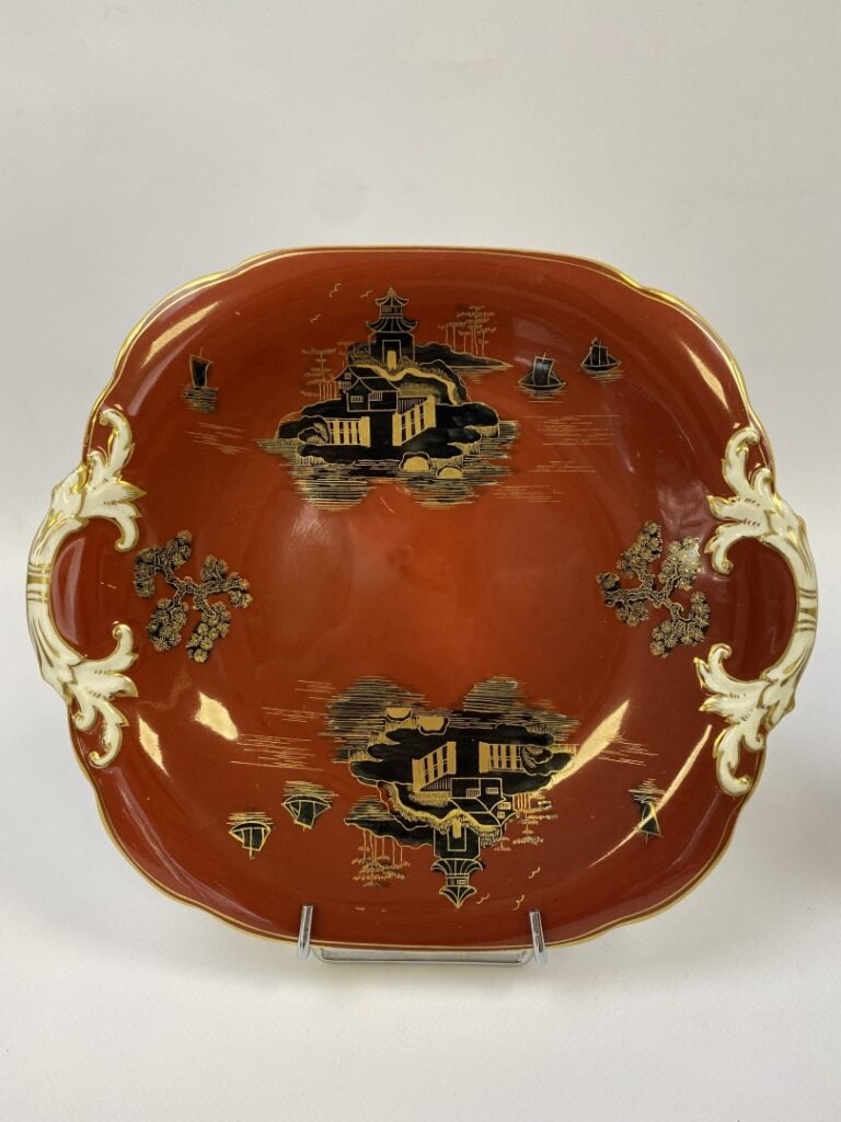 ENSEMBLE DE PORCELAINES ANGLAISES DANS LE GOUT JAPONISANT - Angleterre - Ensemb…