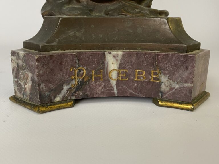 Eugène MARIOTON (1854-1933). - Phoebe - Bronze à patine brune, signé, sur socle…