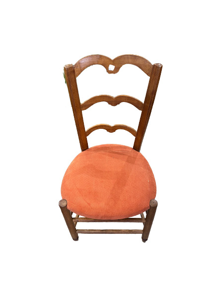 Fauteuil à assise paillée, style provençal. On joint cinq chaises paillées - H…