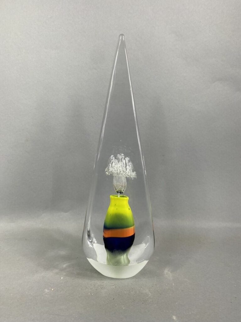 Fernando AGOSTINHO (1959) - Sculpture en verre de forme pyramidale - Signé sur…