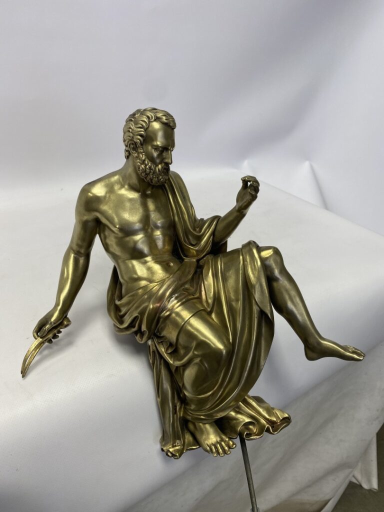Figure d'architecte assis en bronze (ressoudé et dépatiné). - XIXème siècle. -…