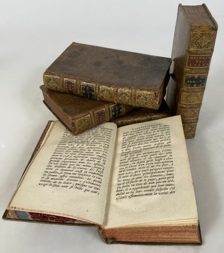 Flavius Joseph - Histoire des Juifs - P.,1717 - 5 vol in-12 pl veau
