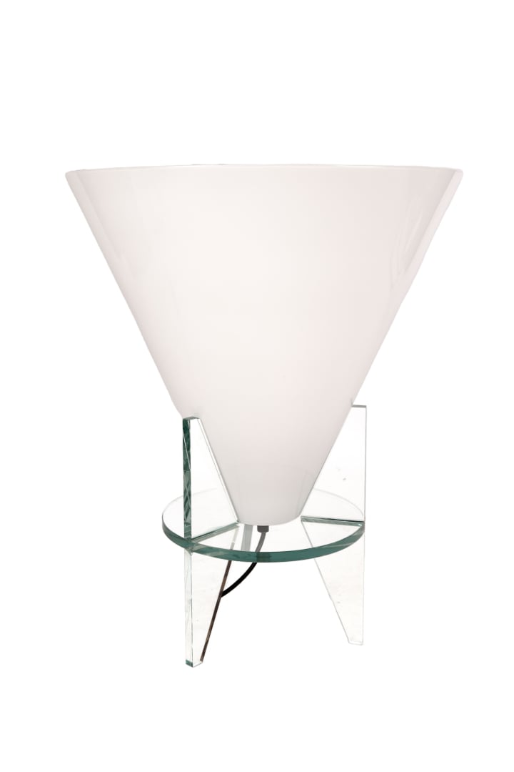 FONTANA ARTE - Lampe Modèle 2748 à piétement tripode en ailettes en verre trans…