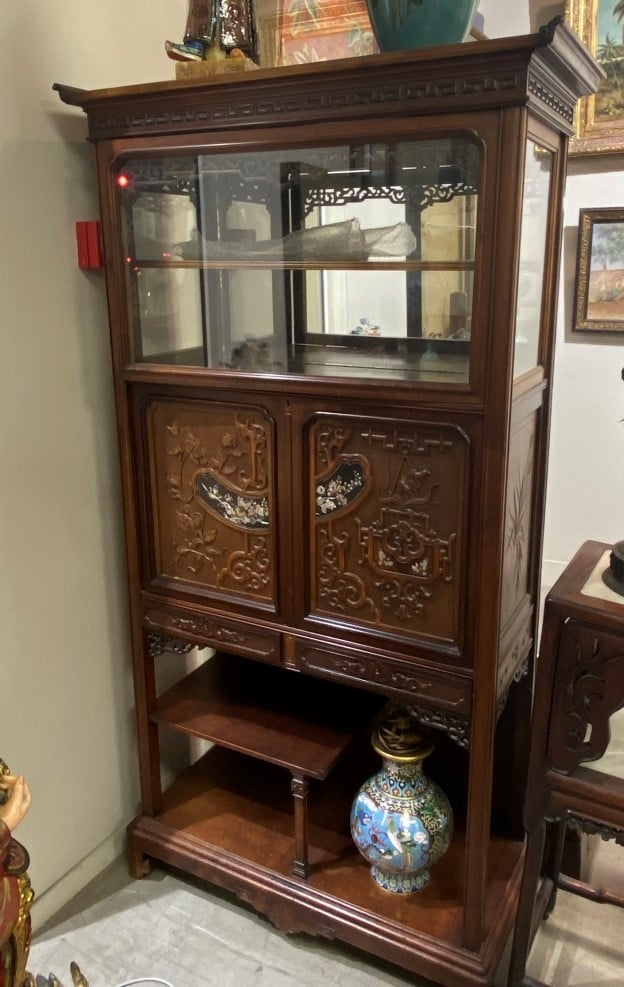 GABRIEL VIARDOT (1830-1906) - Meuble vitrine en bois dans le style indochinois.…