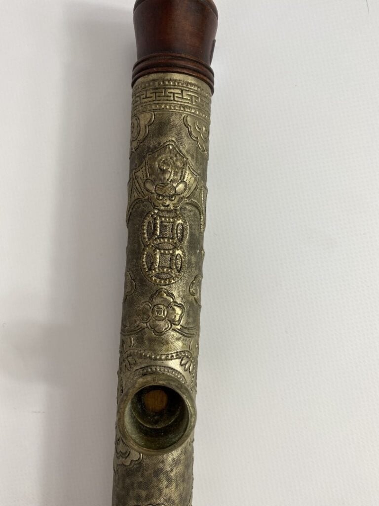 GAINE DE METAL POUR PIPE A OPIUM - Vietnam - Au riche décor de la Triade FU LU…