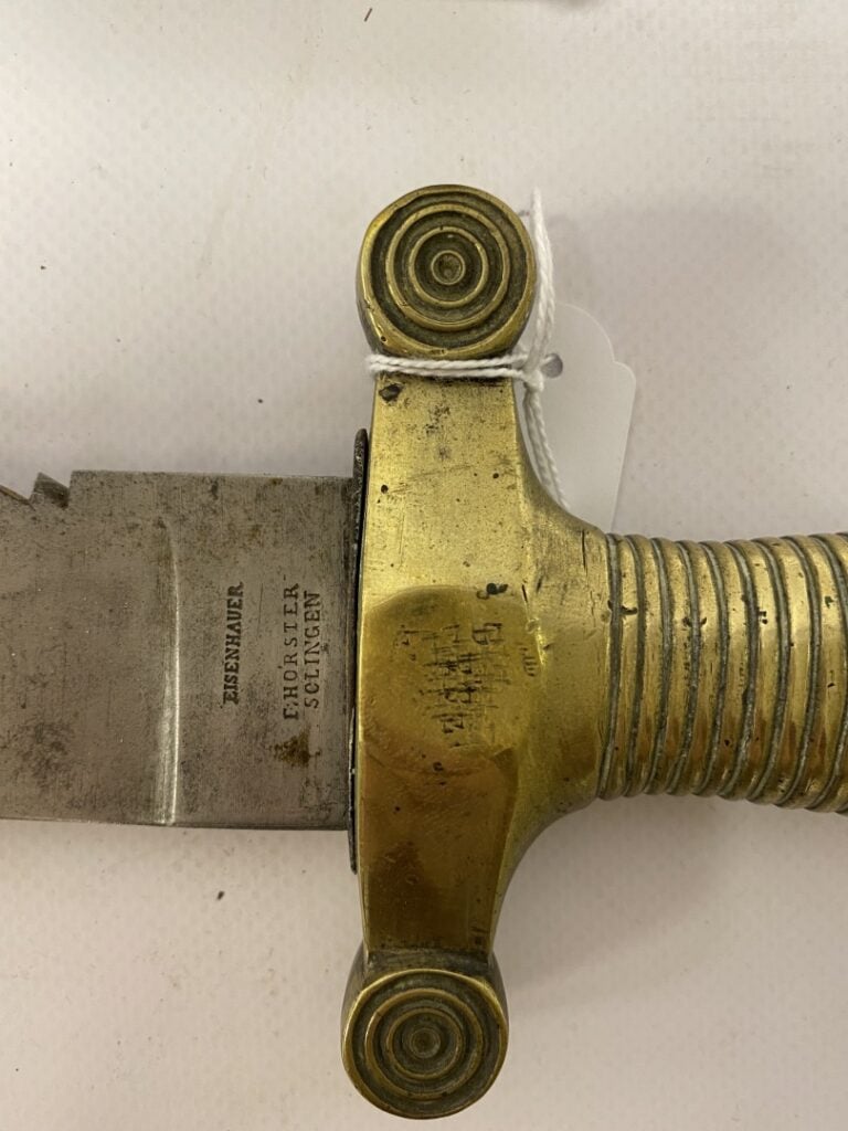 Glaive de sapeur suisse, modèle 1831, poignée en laiton cannelée, la lame en fe…