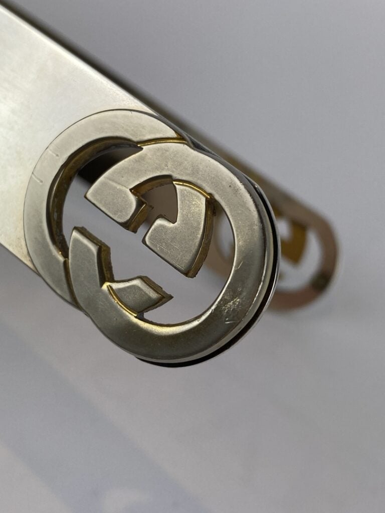 GUCCI - Pince à glaçons en métal brossé ornée du sigle de la marque ajouré - Si…