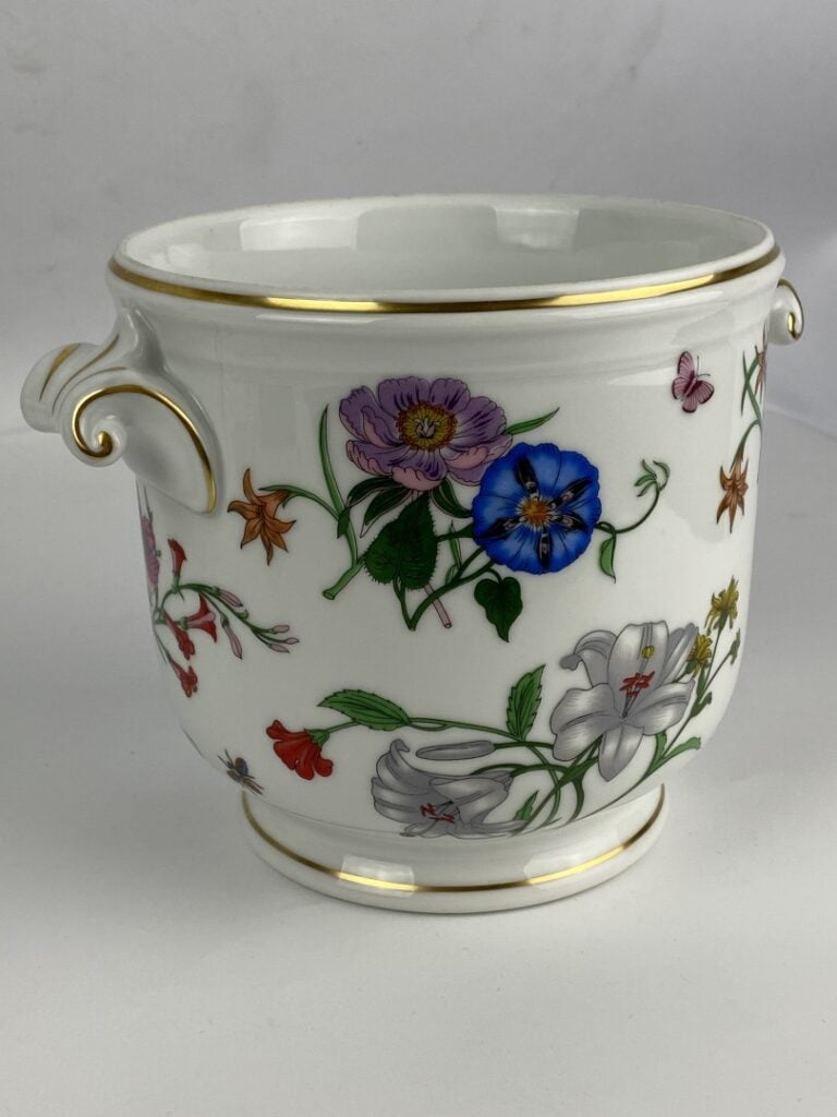 GUCCI & Richard GINORI - Rafraîchissoir modèle Flora en porcelaine à décor flor…