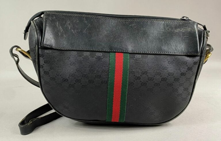GUCCI - Sac bandoulière en toile enduite monogrammée et cuir noir, bande rouge…