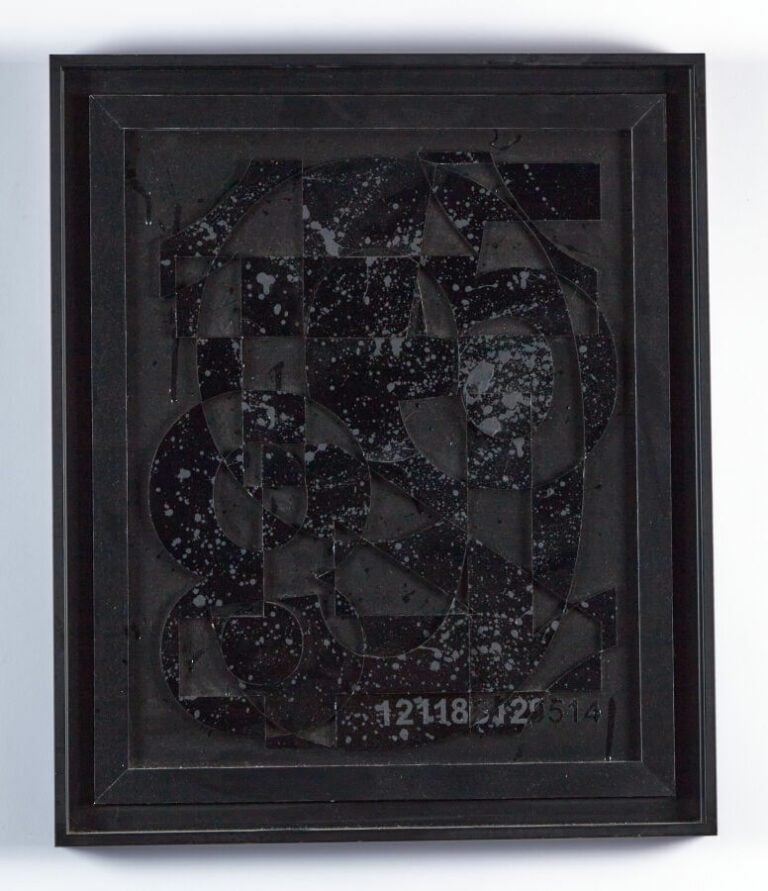 GUIHO Aurélien (1986) - "Composition en noir" - Acrylique sur plastique signée…