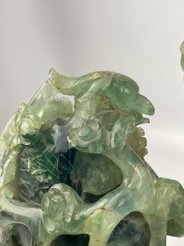 Important vase couvert archisant en fluorite verte - Chine XXe - Vertical, mono…