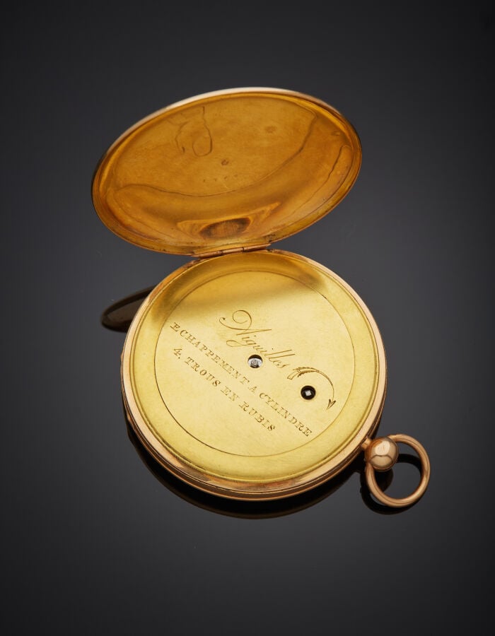 Importante MONTRE de POCHE en or rose (750‰) entièrement guilloché à motif rayo…