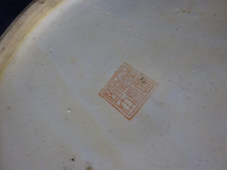 IMPORTANTE SUITE DE DEUX (2) VASES EN PORCELAINE DE FORME HU - Chine, Moderne -…