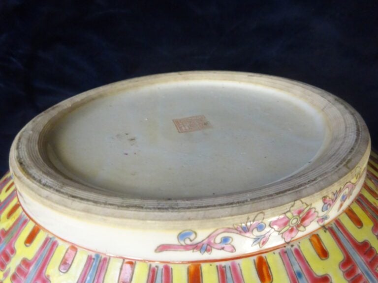 IMPORTANTE SUITE DE DEUX (2) VASES EN PORCELAINE DE FORME HU - Chine, Moderne -…