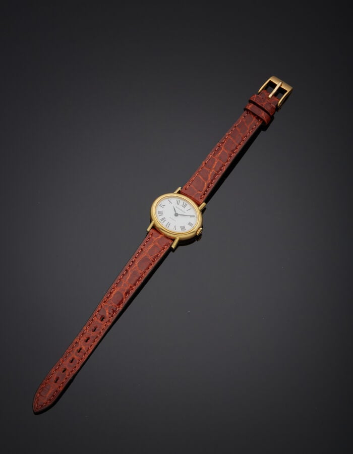 JAEGER LECOULTRE - BRACELET MONTRE de dame, ovale, en or jaune (750‰). Cadran é…