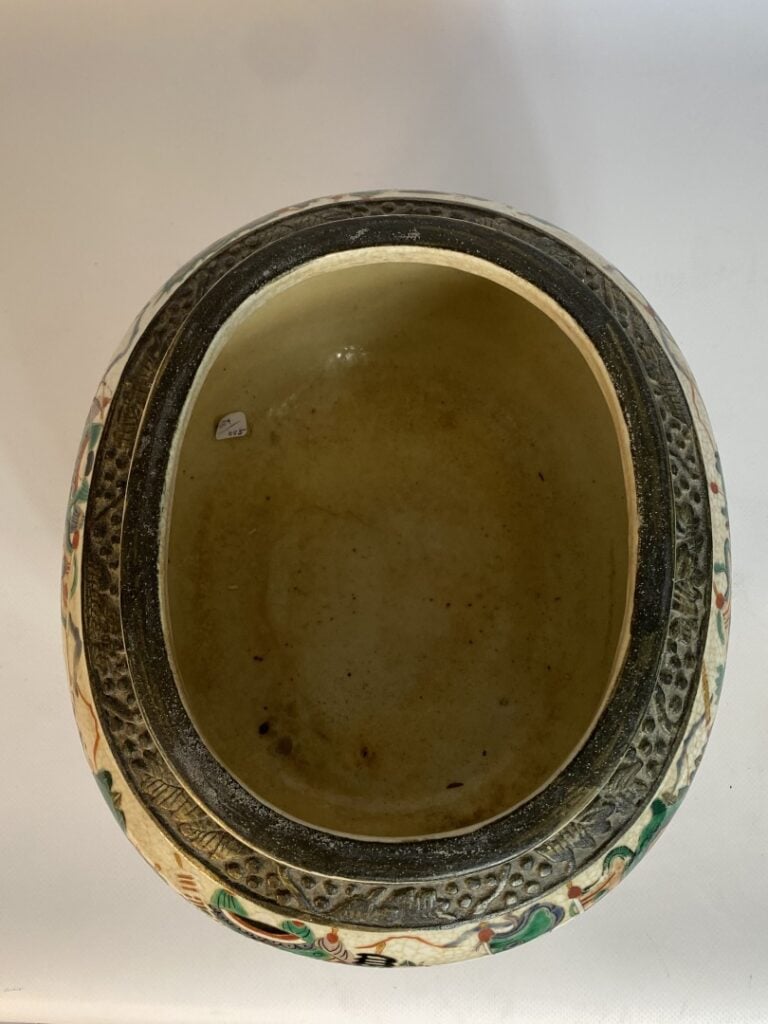 JARDINIERE / BASSIN EN GRES POLYCHROME, NANKIN - Chine, - A décor de scènes de…