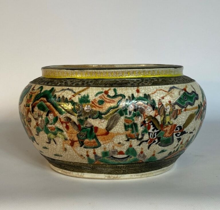 JARDINIERE / BASSIN EN GRES POLYCHROME, NANKIN - Chine, - A décor de scènes de…